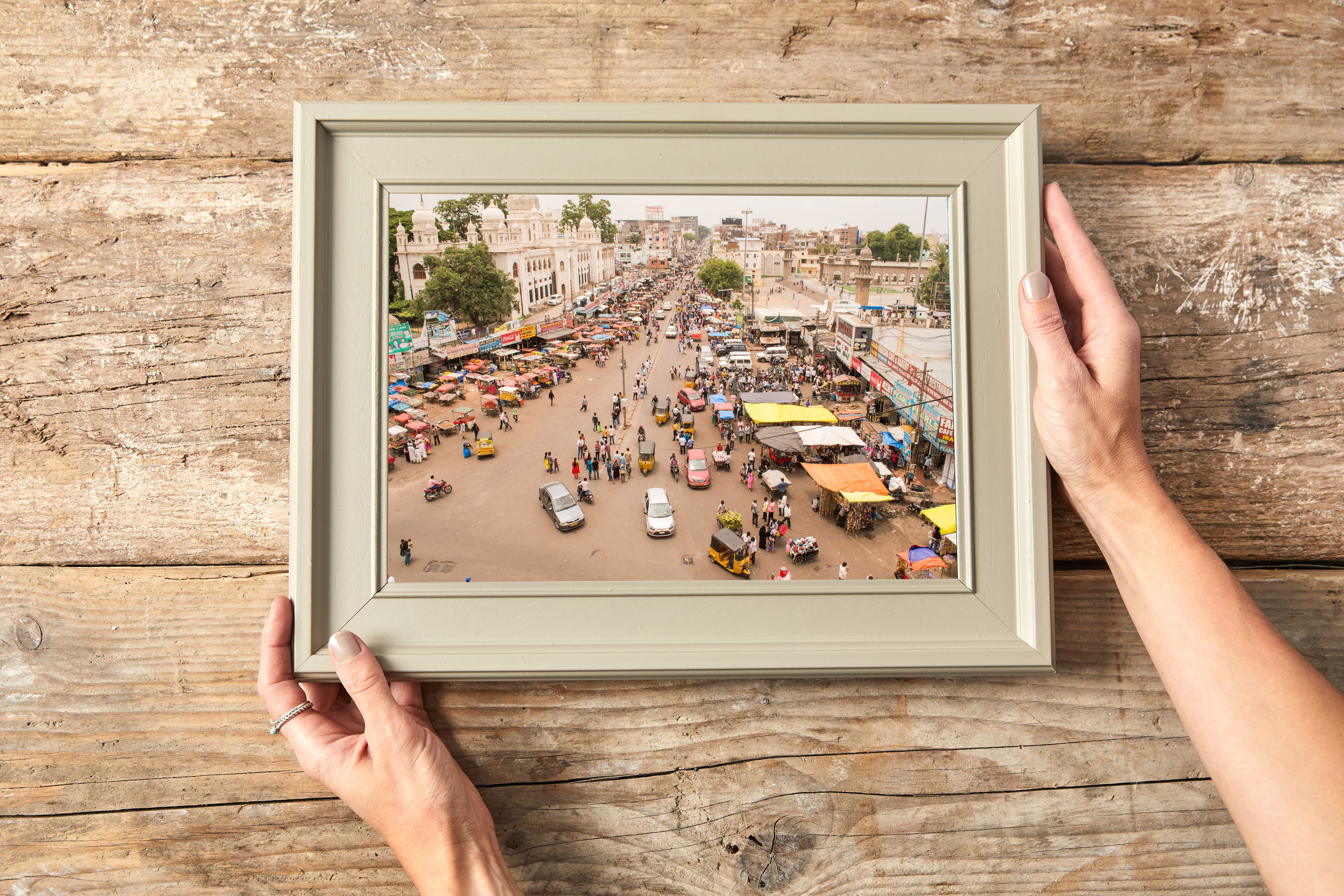 FPersonalised framed photo print of streets in India with free next day delivery UK